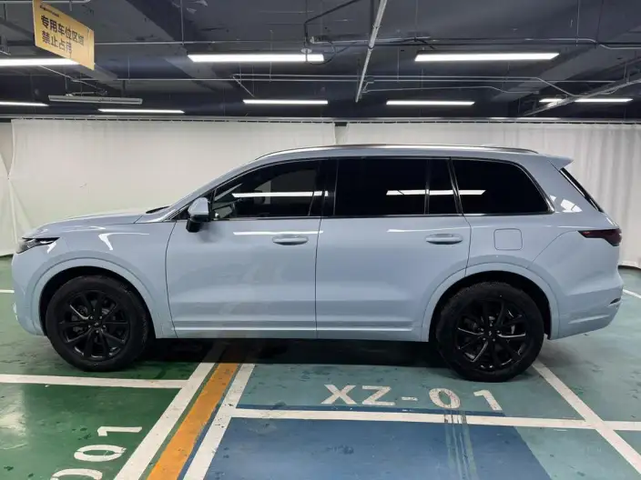 Li Auto ONE 2020 Model Extended Range 6 seat Edition – фото 4