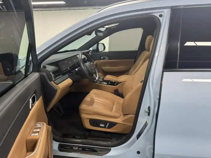 Li Auto ONE 2020 Model Extended Range 6 seat Edition – фото 17