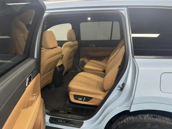 Li Auto ONE 2020 Model Extended Range 6 seat Edition – фото 18