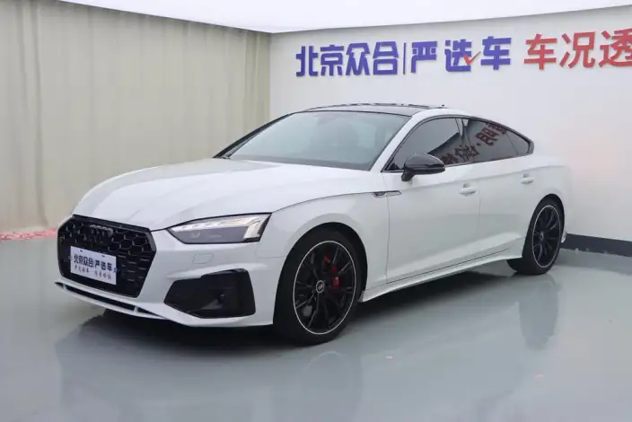 Audi A5 2024 Model Sportback 40 TFSI quattro Luxury Dynamic Model