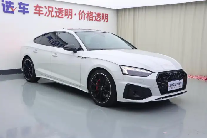 Audi A5 2024 Model Sportback 40 TFSI quattro Luxury Dynamic Model