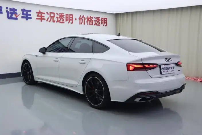 Audi A5 2024 Model Sportback 40 TFSI quattro Luxury Dynamic Model