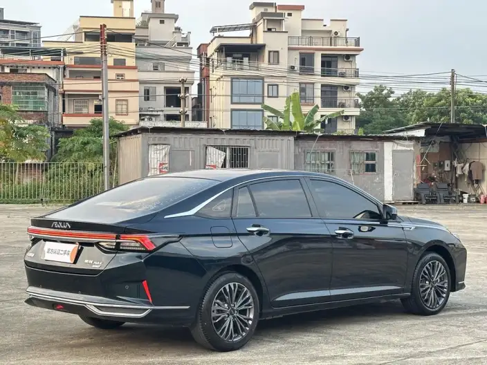 Yixuan Max 2023 Model 1.5T Super Spicy Dad Edition – фото 5