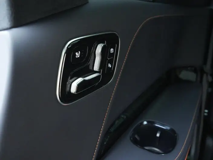 ZEEKR 9X 2025 Model Obsidian Black Edition 70kWh VI seat – фото 24