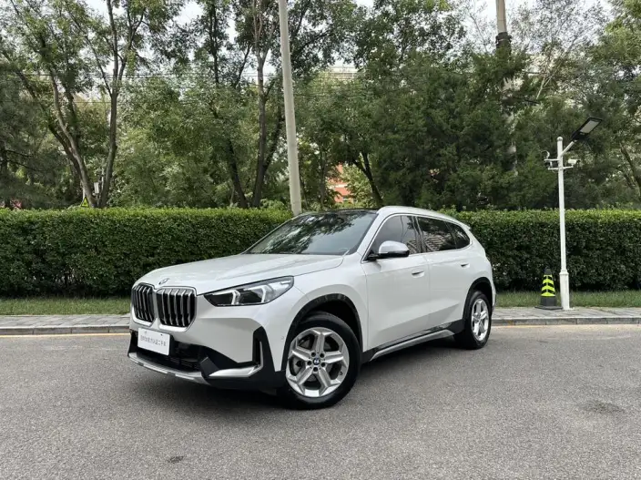 BMW X1 2023 Model sDrive20Li X Design Set – фото 1