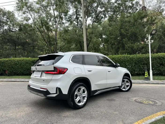 BMW X1 2023 Model sDrive20Li X Design Set – фото 5