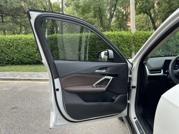 BMW X1 2023 Model sDrive20Li X Design Set – фото 19