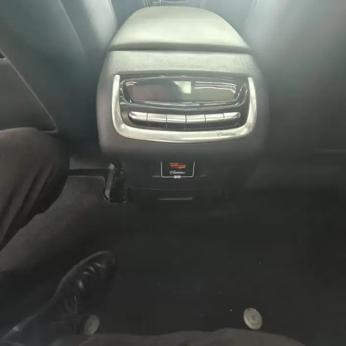 Cadillac XT6 2022 Model 2.0T 120th Anniversary Limited edition VI seat 4WD Luxury Model – фото 10