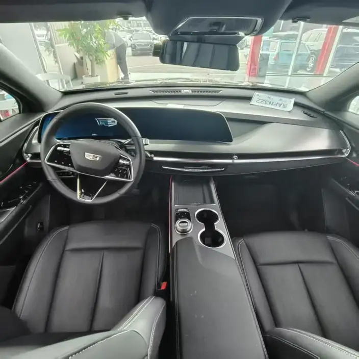 Cadillac XT5 2025 Model 28T 4WD Luxury Model – фото 12