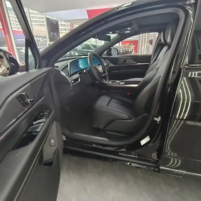 Cadillac XT5 2025 Model 28T 4WD Luxury Model – фото 20