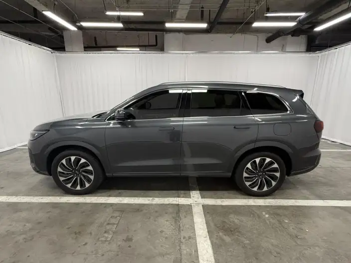 Aito M7 2022 Model 4WD Deluxe Edition – фото 4