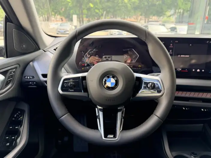 BMW 2 Series 2026 Model 225L M Sports Night Set – фото 11