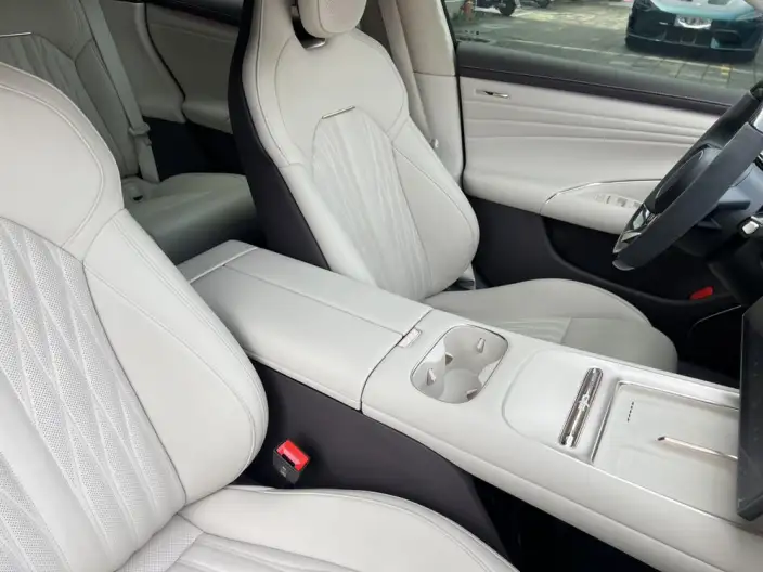 Xiaomi SU7 2026 Model 4WD Max Edition – фото 31
