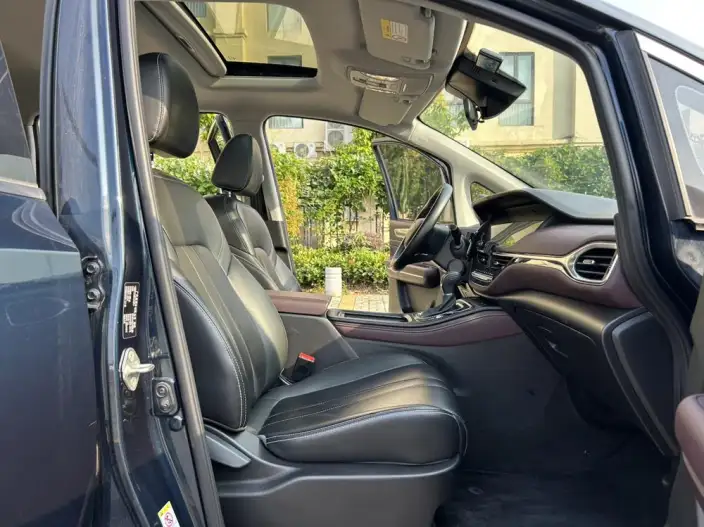 GAC Trumpchi M6 2021 Model 270T Automatic Deluxe Edition 7 seat – фото 15