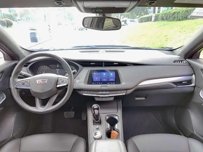Cadillac XT4 2021 Model 28T 2WD Tech Model – фото 6