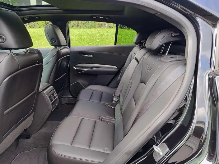 Cadillac XT4 2021 Model 28T 2WD Tech Model – фото 8