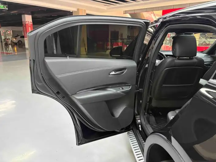 Cadillac XT4 2020 Model Facelift 28T 2WD Tech Model – фото 34
