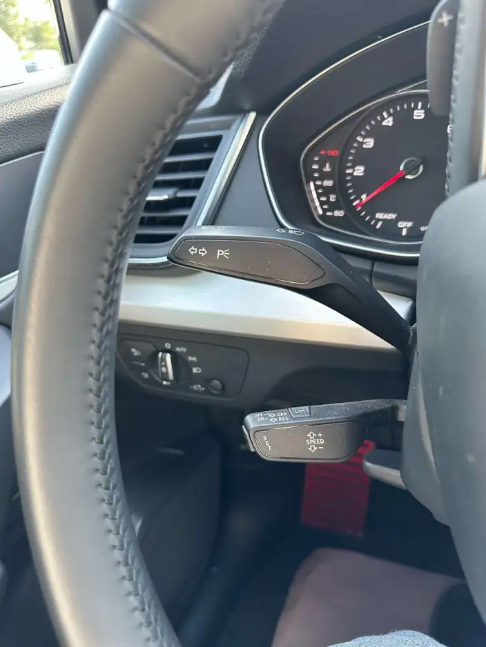 Audi Q5L 2020 Model Facelift 40 TFSI Rong Xiang Enterprising Model – фото 18