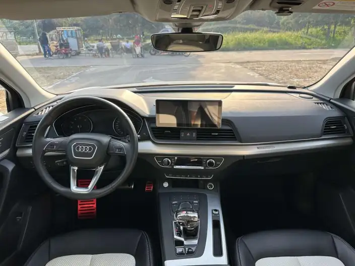 Audi Q5L 2020 Model Facelift 40 TFSI Rong Xiang Enterprising Model – фото 20