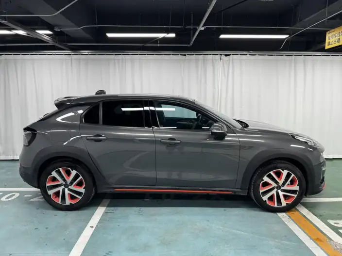 Lynk & Co 02 2021 Model 1.5T DCT 2WD Shine Champion Edition – фото 8