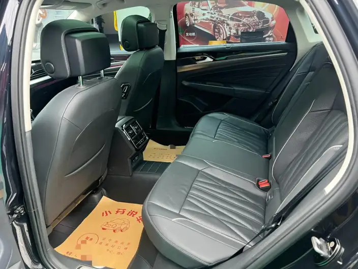 Volkswagen Passat 2022 Model 330TSI Deluxe Edition – фото 12