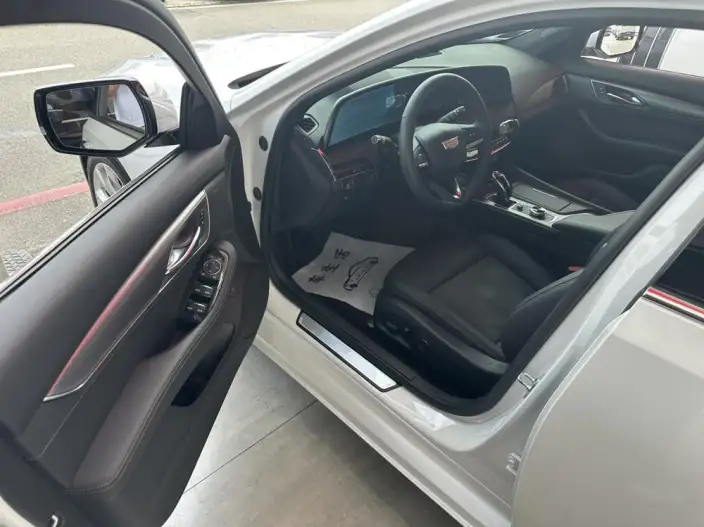 Cadillac CT5 2024 Model 28T Luxury Model Pro – фото 21
