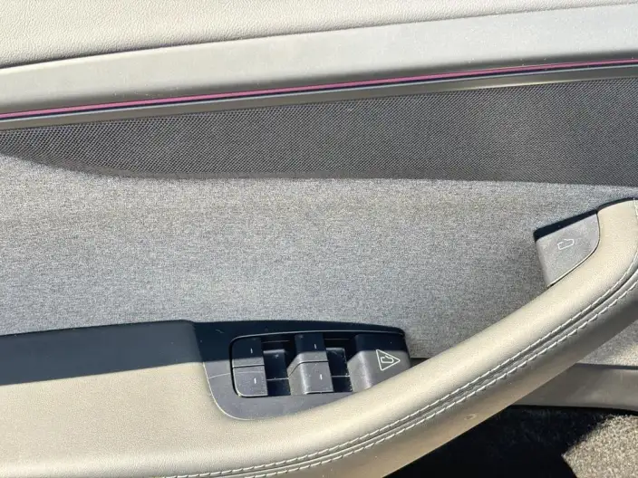 Model Y 2025 Model Rear-wheel drive version – фото 19
