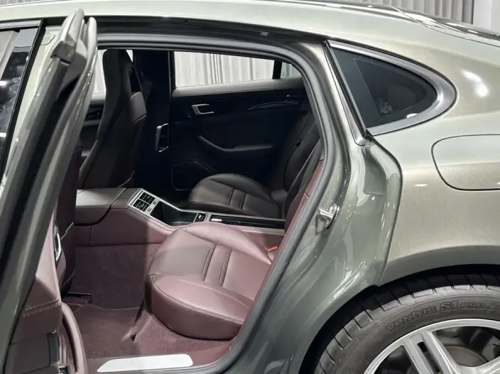 Panamera E-Hybrid 2023 Model Panamera 4 E-Hybrid 2.9T – фото 26