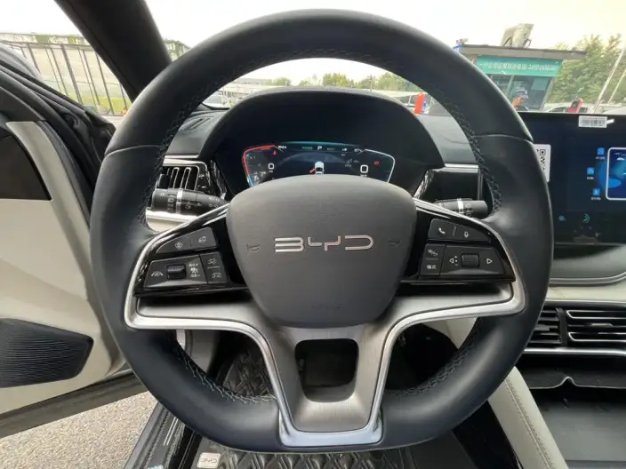 BYD Song PLUS EV 2023 Model Champion Edition 520KM Flagship Model – фото 15
