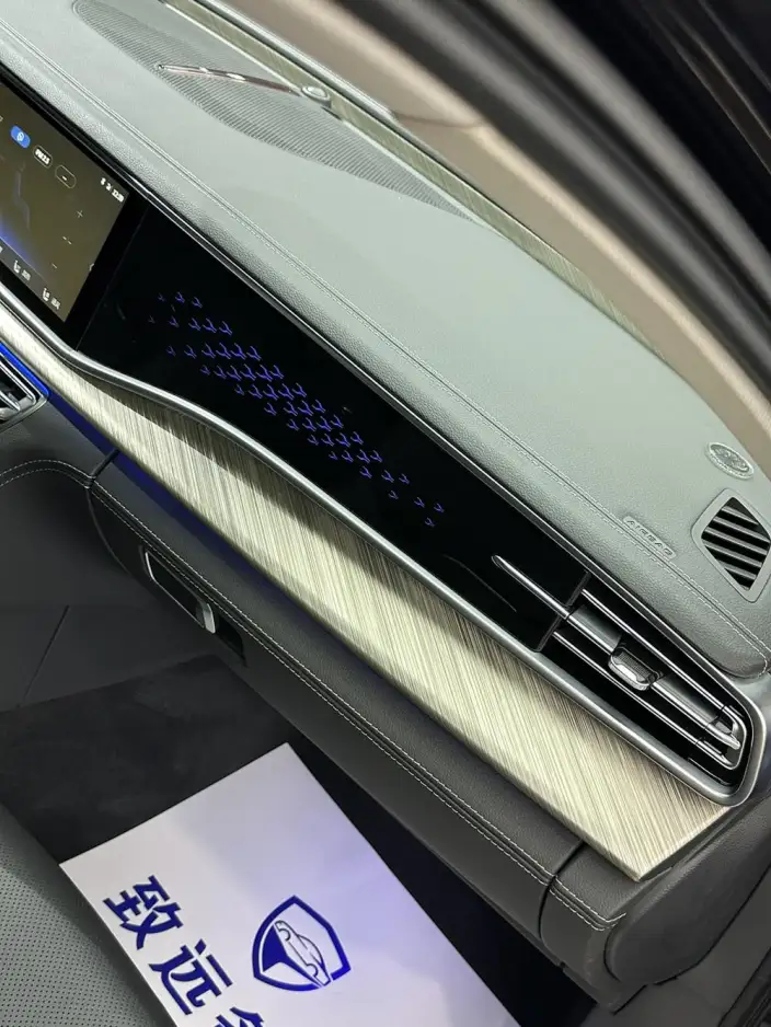 HONGQI H9 2022 Model 2.0T Flag Enjoy Edition – фото 18