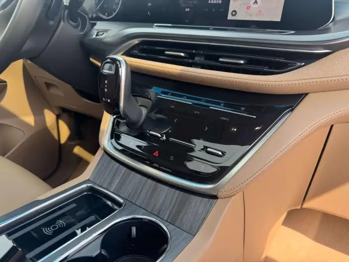 Buick GL8 2021 Model ES Luzun 653T Luxury Model – фото 10