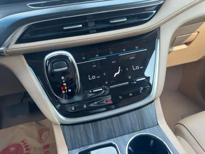Buick GL8 2021 Model ES Luzun 653T Luxury Model – фото 17