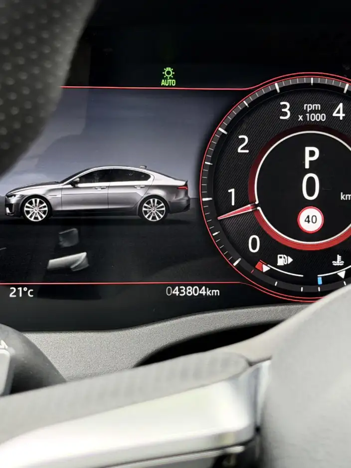 Jaguar XE L 2021 Model 2.0T 250PS R-DYNAMIC S Enterprising Sports Edition – фото 14