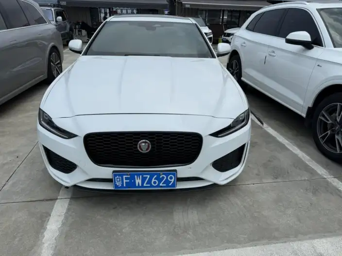 Jaguar XE L 2022 Model 2.0T 250PS R-DYNAMIC S Enterprising Sports Edition – фото 2