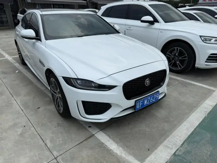 Jaguar XE L 2022 Model 2.0T 250PS R-DYNAMIC S Enterprising Sports Edition – фото 3