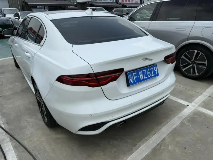 Jaguar XE L 2022 Model 2.0T 250PS R-DYNAMIC S Enterprising Sports Edition – фото 4