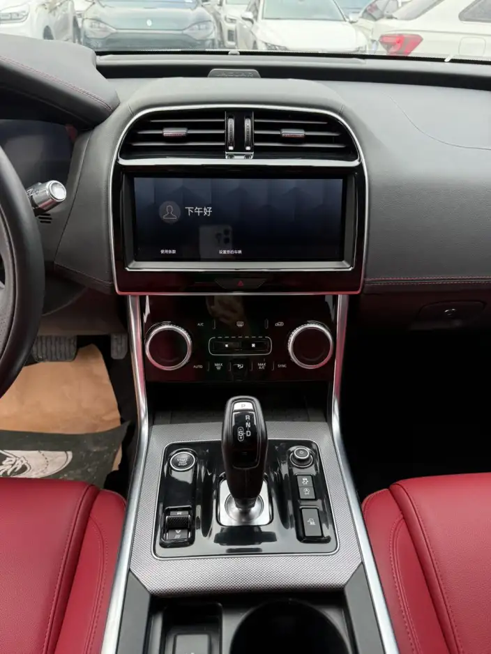 Jaguar XE L 2022 Model 2.0T 250PS R-DYNAMIC S Enterprising Sports Edition – фото 11