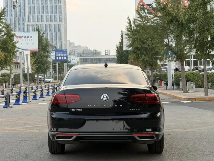 Volkswagen Magotan 2020 Model 330TSI DSG Leading Model – фото 5