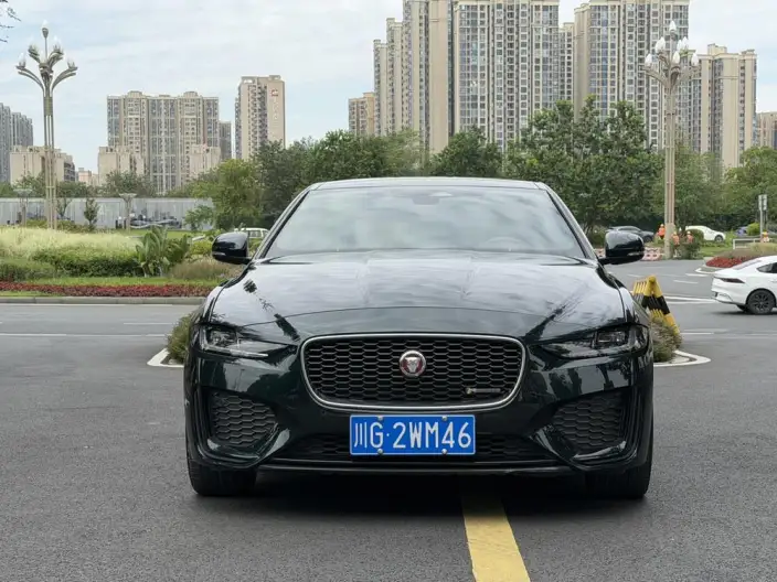 Jaguar XE L 2023 Model 2.0T 250PS R-DYNAMIC S Enterprising Sports Edition – фото 2