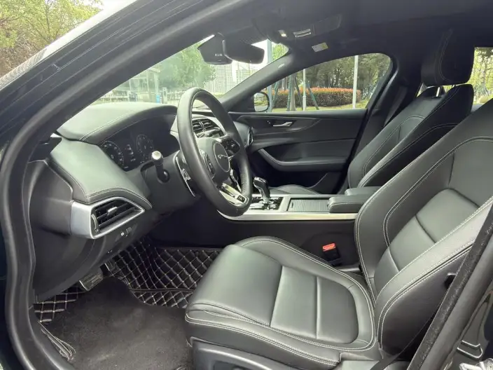 Jaguar XE L 2023 Model 2.0T 250PS R-DYNAMIC S Enterprising Sports Edition – фото 9