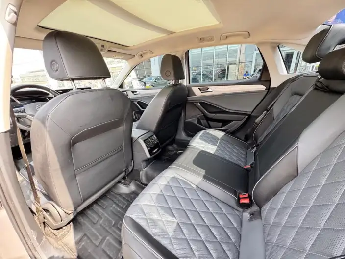 Volkswagen Sagitar 2023 Model 300TSI DSG Beyond Edition – фото 10