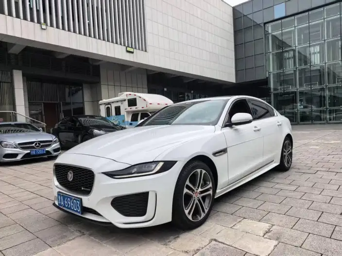 Jaguar XE L 2022 Model 2.0T 250PS R-DYNAMIC S Enterprising Sports Edition – фото 1