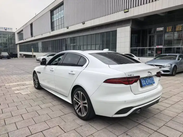 Jaguar XE L 2022 Model 2.0T 250PS R-DYNAMIC S Enterprising Sports Edition – фото 4