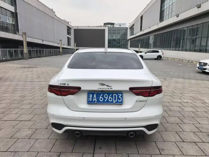 Jaguar XE L 2022 Model 2.0T 250PS R-DYNAMIC S Enterprising Sports Edition – фото 5
