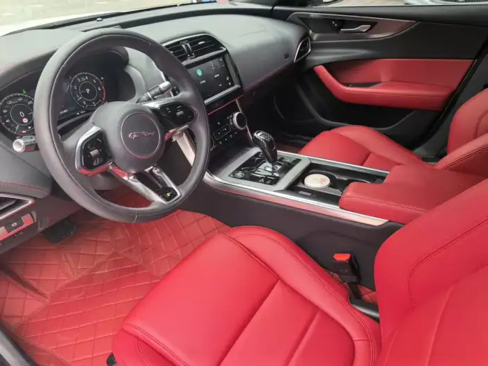 Jaguar XE L 2022 Model 2.0T 250PS R-DYNAMIC S Enterprising Sports Edition – фото 8