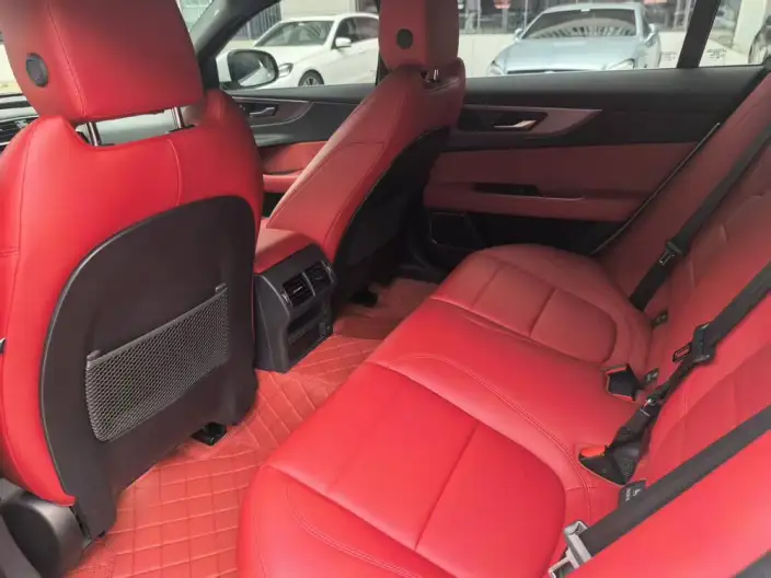 Jaguar XE L 2022 Model 2.0T 250PS R-DYNAMIC S Enterprising Sports Edition – фото 9