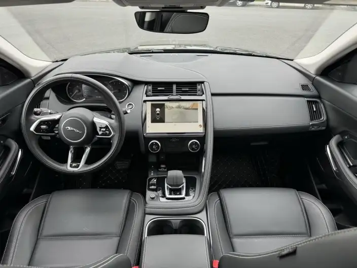 Jaguar E-PACE 2024 Model Youth Sports Edition R-DYNAMIC – фото 12