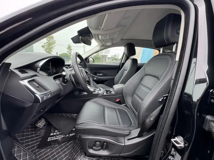 Jaguar E-PACE 2024 Model Youth Sports Edition R-DYNAMIC – фото 14
