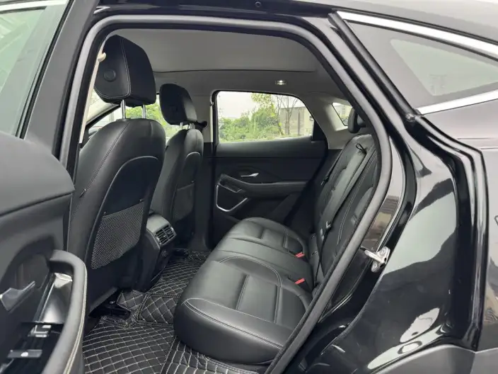 Jaguar E-PACE 2024 Model Youth Sports Edition R-DYNAMIC – фото 15