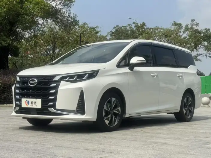 GAC Trumpchi M6 2021 Model 270T Automatic Deluxe Edition 7 seat – фото 1